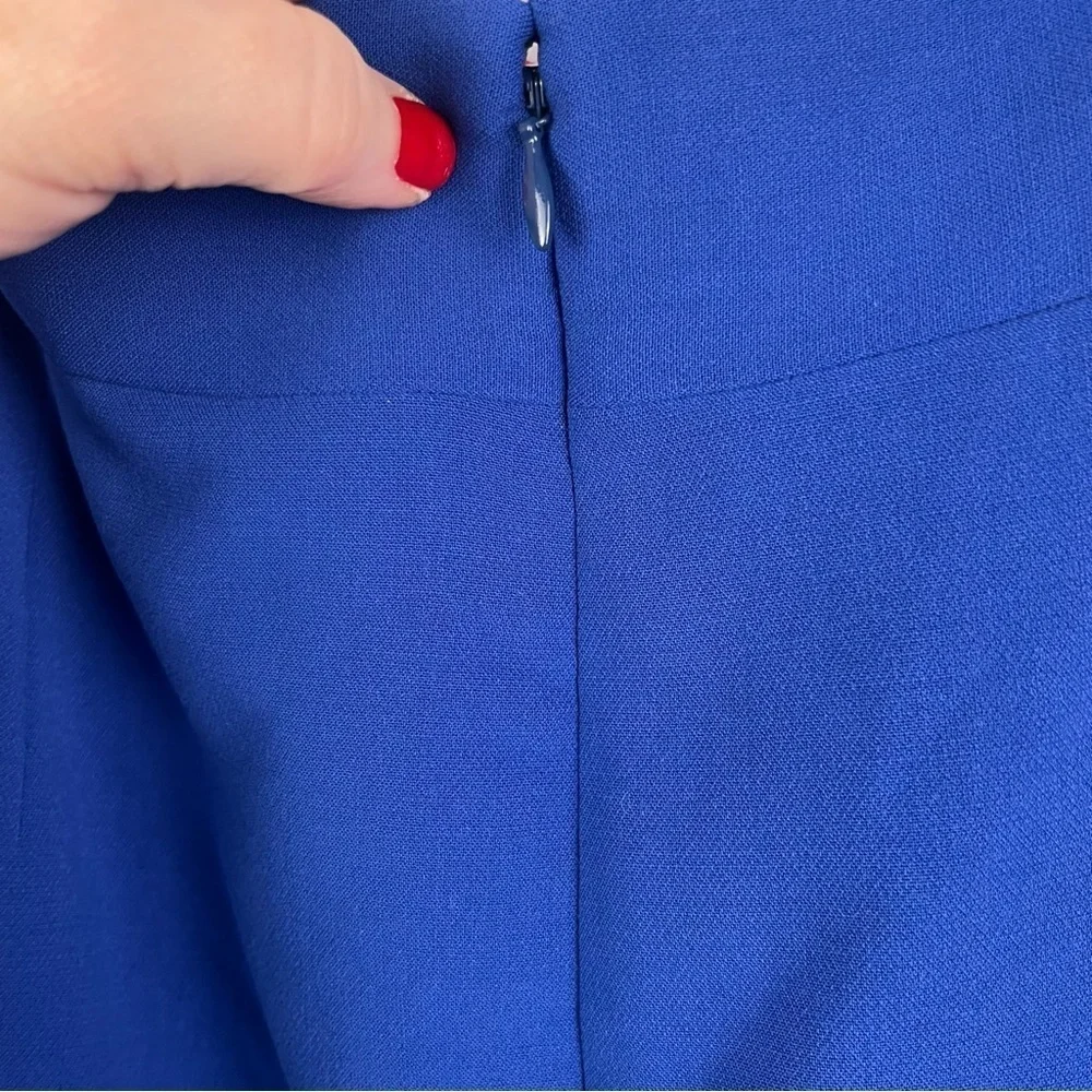 2/$30 Banana Republic Elegant Blue Women's Skirt with front bow